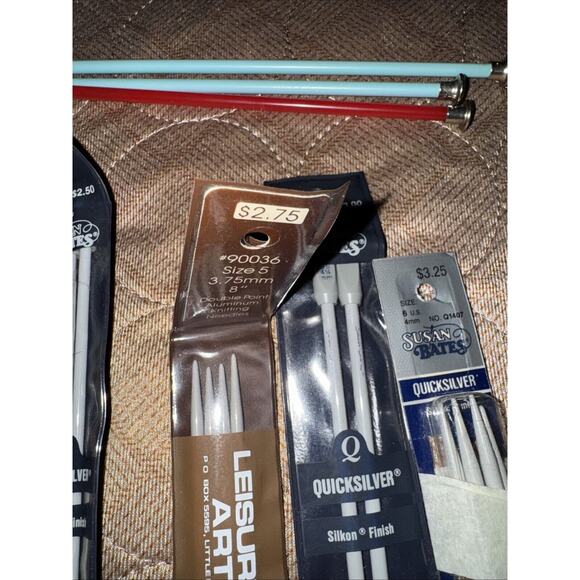 Knitting Needles Lot Different Colors And Sizes 2 4 5 6 Plastic Metal Most New - Picture 5 of 10